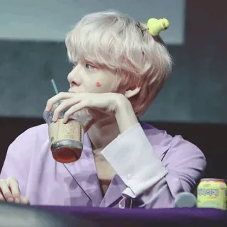 🌚 78f8e595 telegram sticker