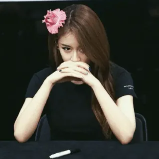 ✖️ 4234e4e7 ผู้หญิง, ดอกไม้, เด็กผู้หญิง, คน, เอเชีย, ภาพเหมือน telegram sticker