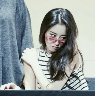 🌚 5bf8d2fd telegram sticker