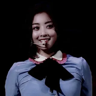 ⛲️ f300dbf9 Jihyo K-pop, piosenkarka, kobieta, idolka, uśmiech, TWICE telegram sticker