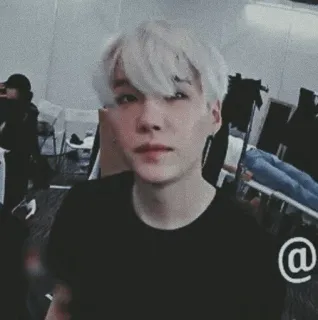 🌃 56c4ba9e Suga K-Pop, Suga, BTS, Ídolo, Músico, Cantante telegram sticker