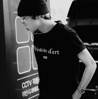 🥀 8e4e4724 l'histoire d'art mode, noir et blanc, homme, vêtements, style, streetwear telegram sticker