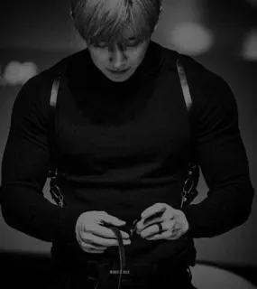 🖤 390b0960 man, muscular, torso, black and white, fitness, fashion, bodybuilder telegram sticker