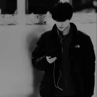 🖇 5757147b pessoa, homem, jaqueta, fones de ouvido, streetwear telegram sticker