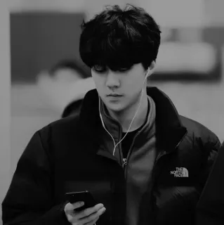 ☁️ a48189d3 pessoa, homem, north face, jaqueta, monocromático, preto e branco telegram sticker