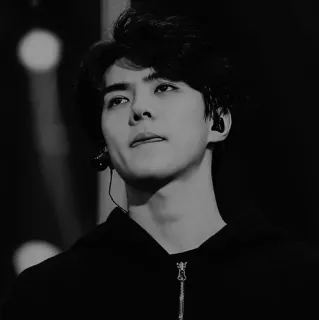 ☁️ b7691c43 pessoa, homem, celebridade, cantor, artista, retrato telegram sticker