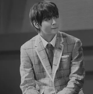 ✖️ edf93561 V K-pop, Penyanyi Korea, Pria, Jas, Penyanyi, Selebriti telegram sticker