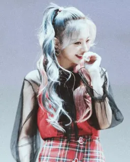 🌪 81de1795 portret, osoba, kobieta, włosy, uśmiech, moda telegram sticker