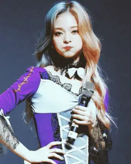 🌨 9cd2dd77 kobieta, dziewczyna, długie włosy, koronka, mikrofon, słodkie telegram sticker