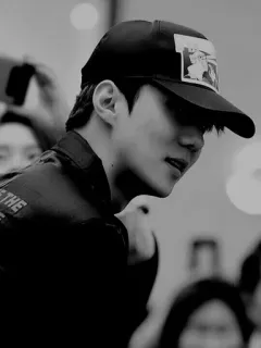 🏹 ba30ccc0 THE мужчина, человек, кепка telegram sticker