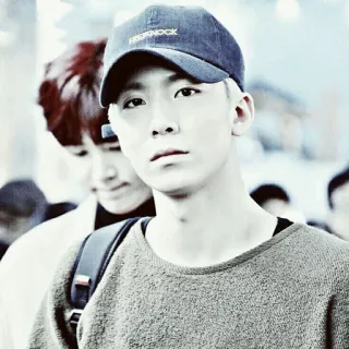 📰 ea40e4cd FREEKNOCK đàn ông, chân dung, thường ngày, mũ, Hàn Quốc, châu Á telegram sticker