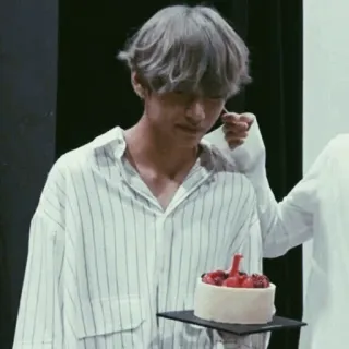 🎤 2dbf4ab5 tarta, persona, vela, cumpleaños, comida telegram sticker