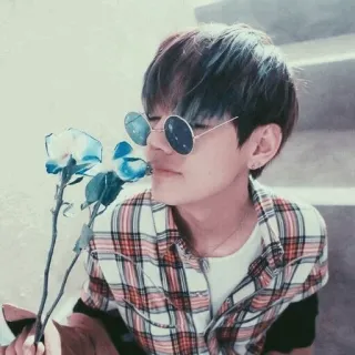 🌫 3d7eb121 hombre, gafas de sol, flor, retrato, estilo, casual telegram sticker