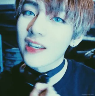 🎐 d528d25d V kpop, cantante, masculino, ojos azules, bts, ídolo, celebridad, músico telegram sticker
