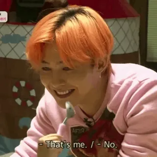 🍹 50216b66 That's me. / - No. osoba, pomarańczowe włosy, uśmiechnięty, łyżka telegram sticker