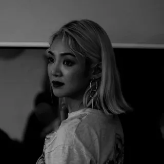 ◽️ 228bbdb5 Porträt, Frau, Schwarzweiß, Person, Gesicht telegram sticker