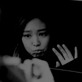 🎐 1a10a879 gesto, mano, reflejo, persona, espejo, insulto whatsapp sticker