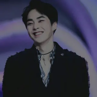 🕊 81114a8c mężczyzna, portret, uśmiechnięty, naszyjnik, garnitur, szczęśliwy, osoba, radosny whatsapp sticker