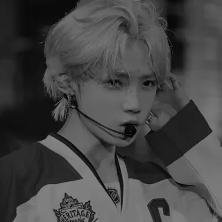 🌕 acc6000b personne, portrait, homme, visage, microphone, maillot de sport whatsapp sticker