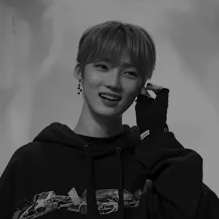 🌕 afd68e94 personne, portrait, monochrome, noir et blanc whatsapp sticker