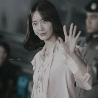 ⛲️ 8eaa9941 ผู้หญิง, เกาหลี, นักแสดง, คนดัง, โบกมือ whatsapp sticker