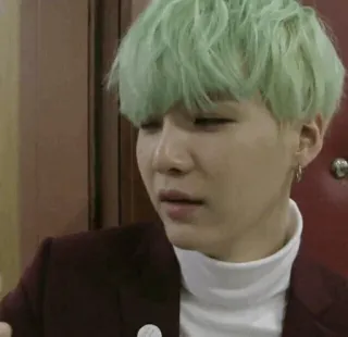 🗼 70f193fa Suga K-Pop, BTS, Idol, Min Yoongi, Cantante, capelli verdi telegram sticker