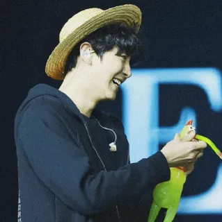 🥂 de595b0c telegram sticker