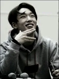 💷 4d925cf5 pria, orang, senyum, asia, potret telegram sticker