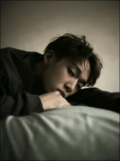 📓 badce9f0 pria, potret, sedih, istirahat, kontemplatif, merenung telegram sticker