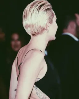 ʚɞᴹᵁᴺᴵᴷᵂண᭄ ⫯ @NulStc ⫰ telegram stickers