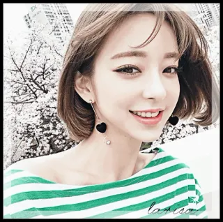 🎠 726fc7bd larisa chân dung, phụ nữ, bông tai, hàn quốc, kiểu tóc, vẻ đẹp telegram sticker