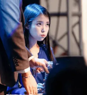 🦋 614e30ea IU IU, cantora, celebridade, coreana, feminino, artista whatsapp sticker