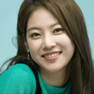 🐚 4a329995 женщина, портрет, азиатка, улыбка, человек, лицо whatsapp sticker