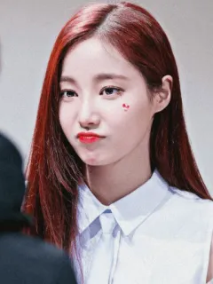 🌑 9147954e ผู้หญิง, เกาหลี, ผมแดง, หัวใจ, ความงาม, ภาพเหมือน telegram sticker