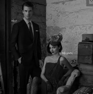 ✖️ d65ac6b5 Miranda Kerr Nich
Miranda coppia, abbigliamento formale, cappello, ritratto, bianco e nero, celebrità whatsapp sticker