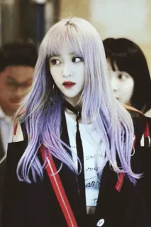 🌨 69706c34 인물 사진, 여자, 소녀, 패션, 헤어스타일, 미용 telegram sticker