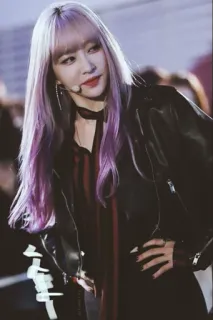 🦋 7972afc1 여자, 인물 사진, 머리, 패션, 스타일, 사람 telegram sticker