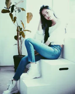 ☁️ 1c9f9473 donna, jeans, ritratto, stivali, moda, scale telegram sticker