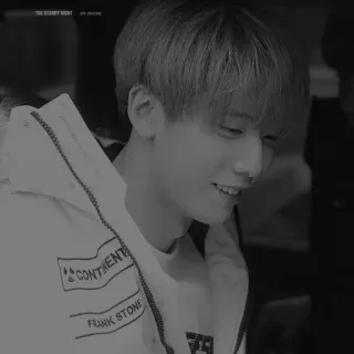 🌚 1a2afa20 THE STARRY NIGHT orang, pria, jaket, senyum whatsapp sticker