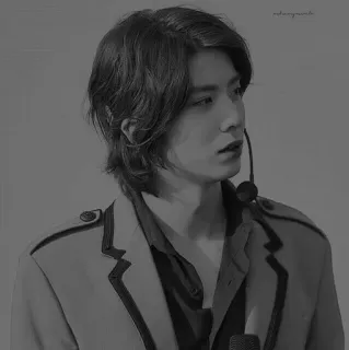 ✖️ ef0d6daa pria, potret, mikrofon, korea, penyanyi, musik whatsapp sticker