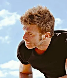 ✖ 48fba78e mann, porträt, himmel, wolken, person, im freien, männlich telegram sticker