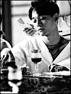 🇮🇸 ee92801d person, casino, geld, glücksspiel, tisch, schwarzweiss, wein, glas telegram sticker