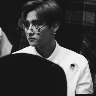 🌑 5fe7e568 telegram sticker