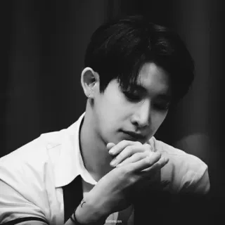 🌑 66fbfc38 Chân dung, Đàn ông, Trắng đen, Trầm ngâm, Nghiêm túc, Đơn sắc telegram sticker