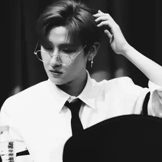 🌑 bb088ae8 telegram sticker