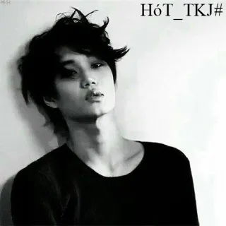 😑 37fa0f89 HÓT_TKJ# retrato, monocromo, adolescente, chico, joven whatsapp sticker