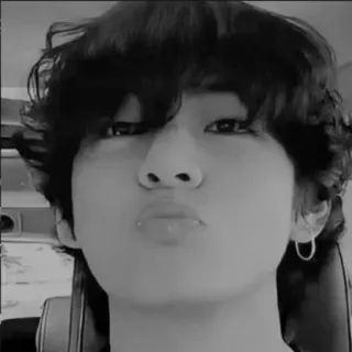 🍒 5bb90dca V kpop, idol, bts, taehyung, v, korean pop whatsapp sticker