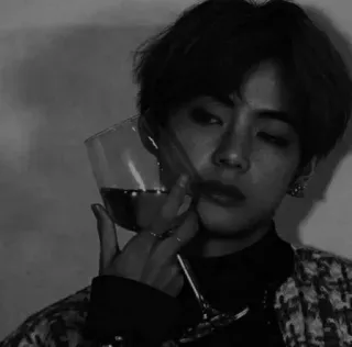 🍷 c8a3dcae man, drinking, wine, portrait, black and white, alcohol whatsapp sticker