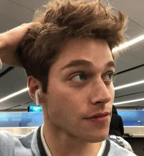 🛋 0d14b920 man, portrait, red hair, earphones, selfie telegram sticker