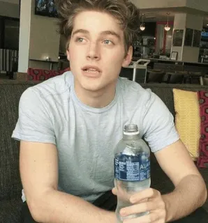 🛋 0f7b3006 telegram sticker